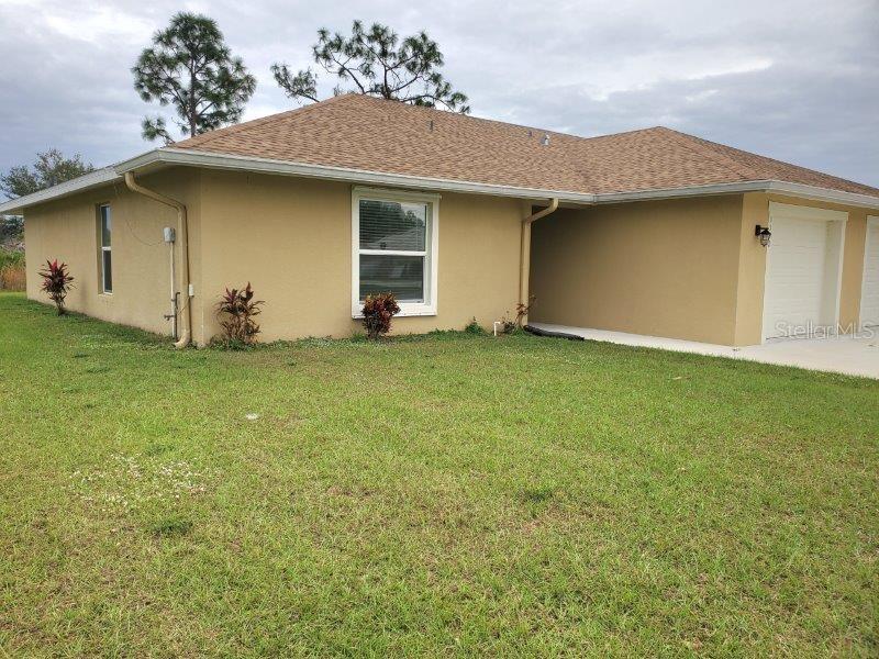 1192 Oceanic Road Punta Gorda, FL 33983 - Photo 2 of 22