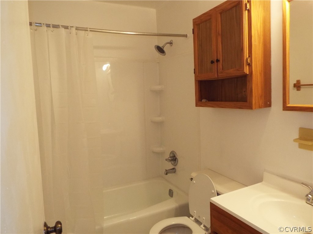 6009 Barrister Road Chesterfield, VA 23832 - Photo 8 of 8 a bathroom with a bathtub and a shower