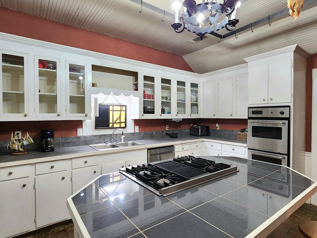 1077 Cleveland Street Hazlehurst, MS 39083 - Photo 11 of 43 Photo 11