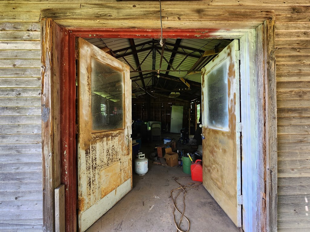 1077 Cleveland Street Hazlehurst, MS 39083 - Photo 30 of 43 Photo 30