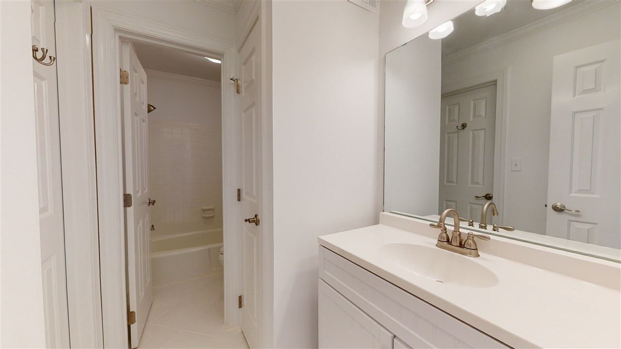 607 Crabbery Lane Raleigh, NC 27609 - Photo 19 of 28 Photo 19