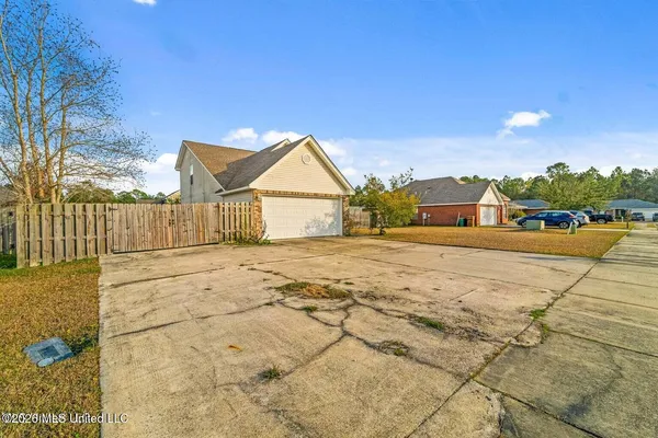 $1,900 | 14040 Seymour Drive, D'Iberville, MS 39540