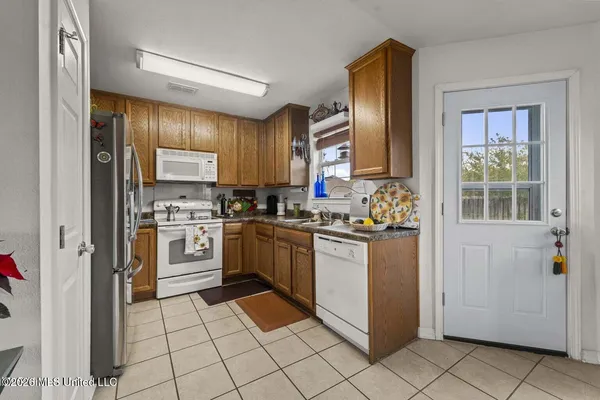 $1,900 | 14040 Seymour Drive, D'Iberville, MS 39540