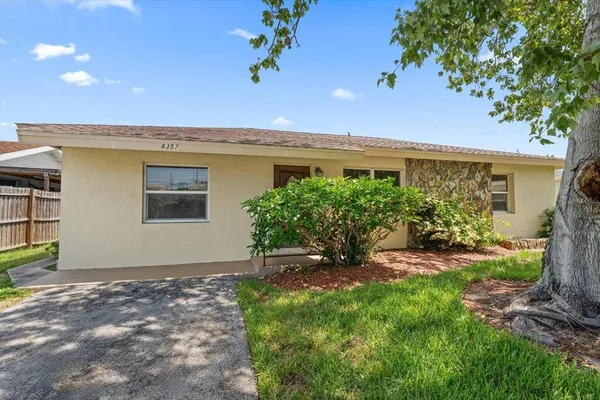 $250,000 | 8357 75th Avenue North, Seminole, FL 33777