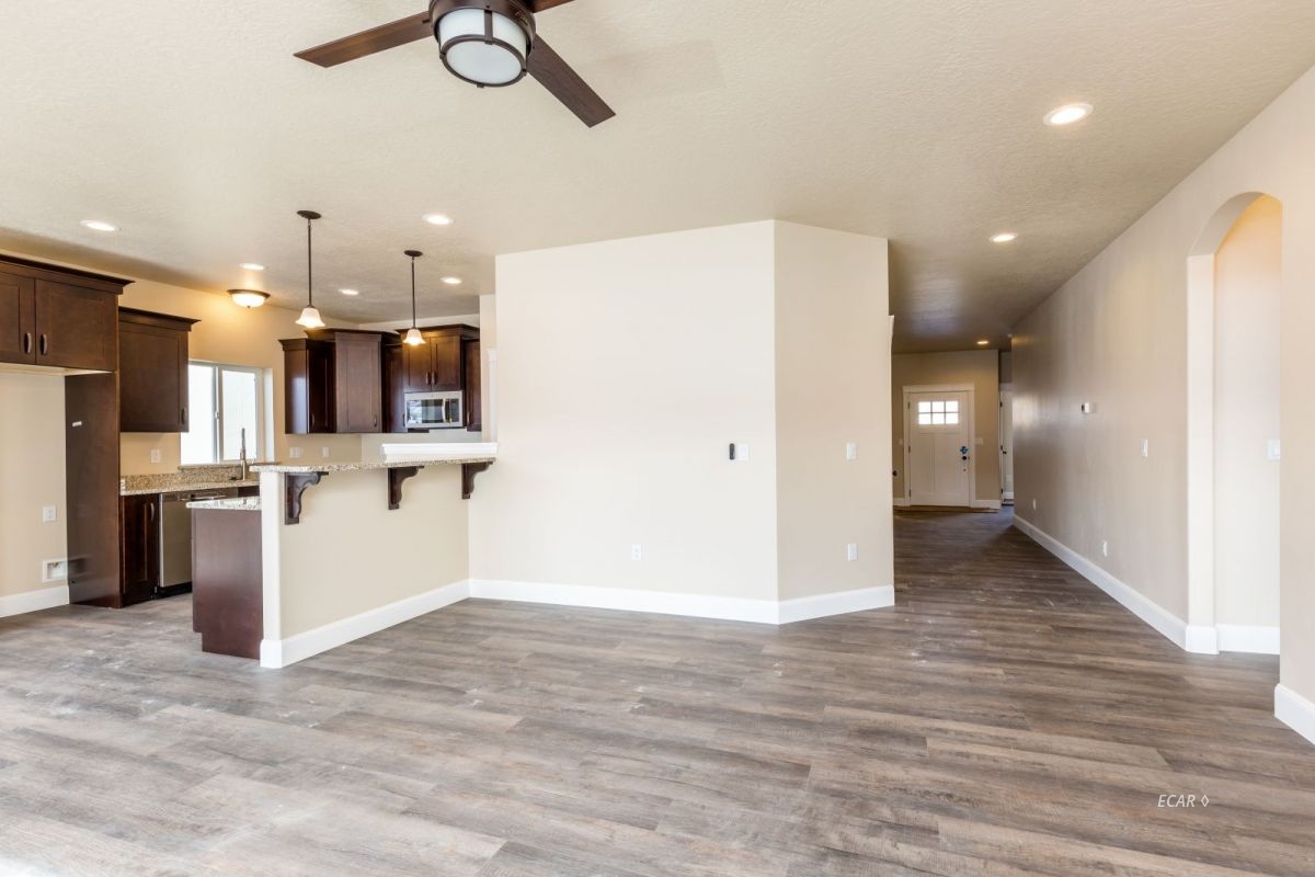 2897 Copper Trail Elko, NV 89801 - Photo 6 of 24 Gallery Image 6