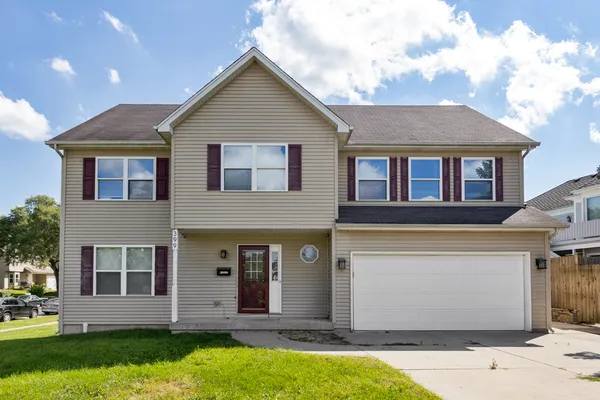 $479,900 | 399 Fulton Street, South Elgin, IL 60177