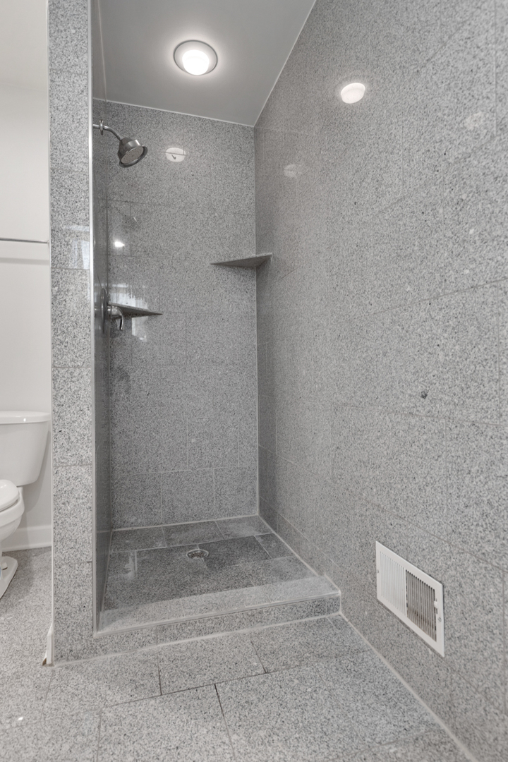 399 Fulton Street South Elgin, IL 60177 - Photo 20 of 36