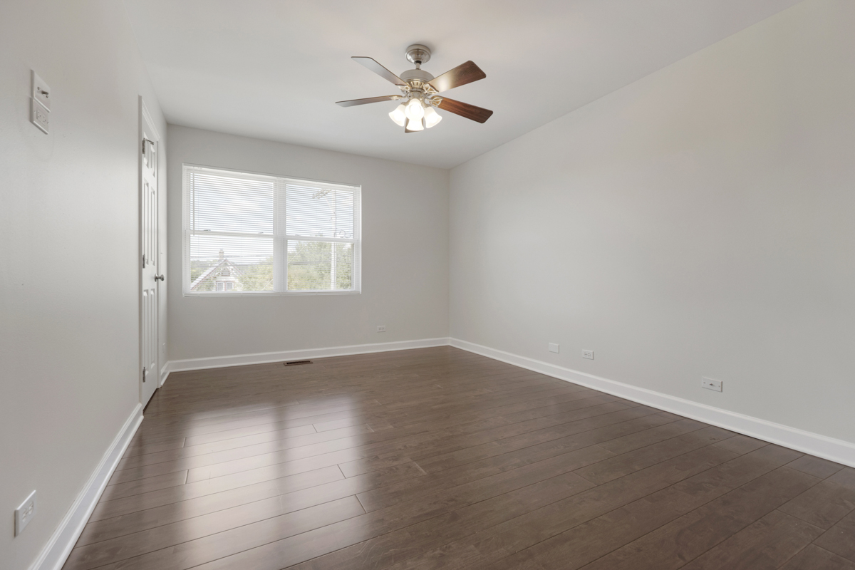 399 Fulton Street South Elgin, IL 60177 - Photo 21 of 36