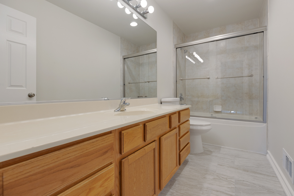 399 Fulton Street South Elgin, IL 60177 - Photo 22 of 36