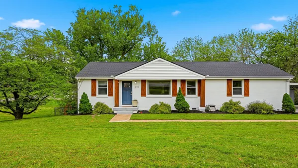 $435,000 | 392 Brewer Drive, Nashville, TN 37211