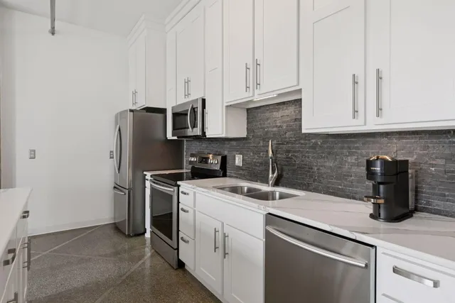 $235,000 | 350 St Peter Street, Unit 908, St. Paul, MN 55102