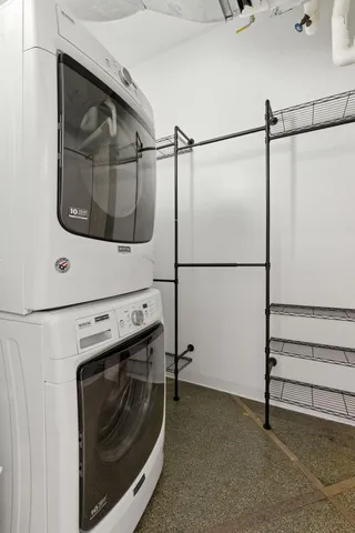 $235,000 | 350 St Peter Street, Unit 908, St. Paul, MN 55102