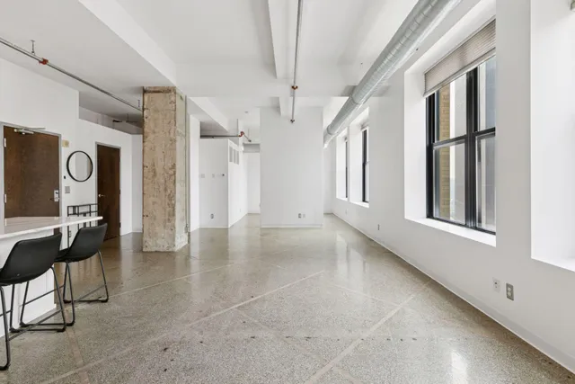 $235,000 | 350 St Peter Street, Unit 908, St. Paul, MN 55102