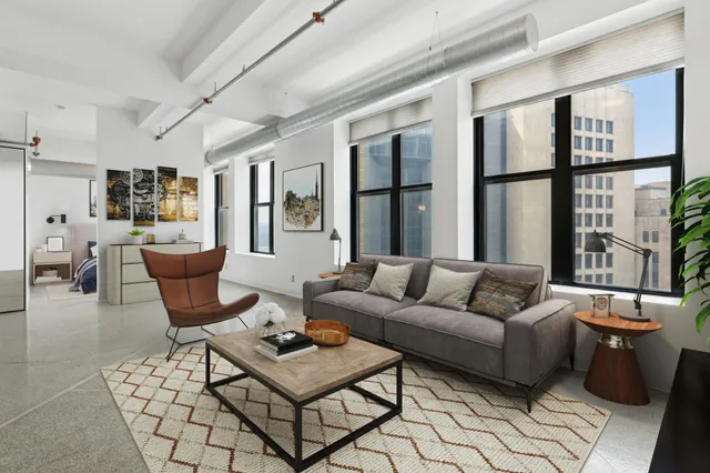 $235,000 | 350 St Peter Street, Unit 908, St. Paul, MN 55102