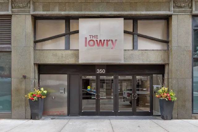 $235,000 | 350 St Peter Street, Unit 908, St. Paul, MN 55102