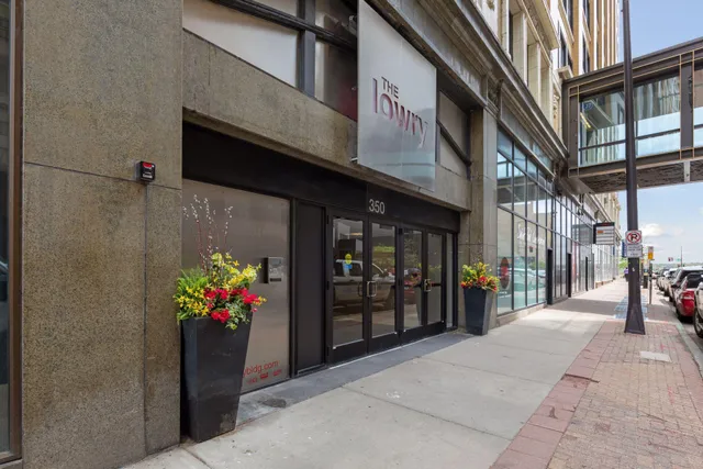 $235,000 | 350 St Peter Street, Unit 908, St. Paul, MN 55102