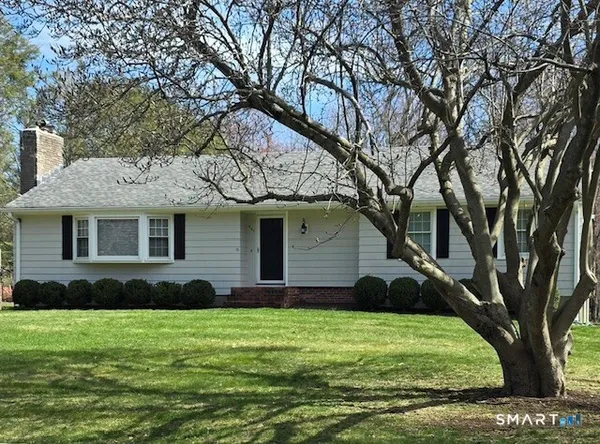 $699,900 | 441 David Court, Orange, CT 06477