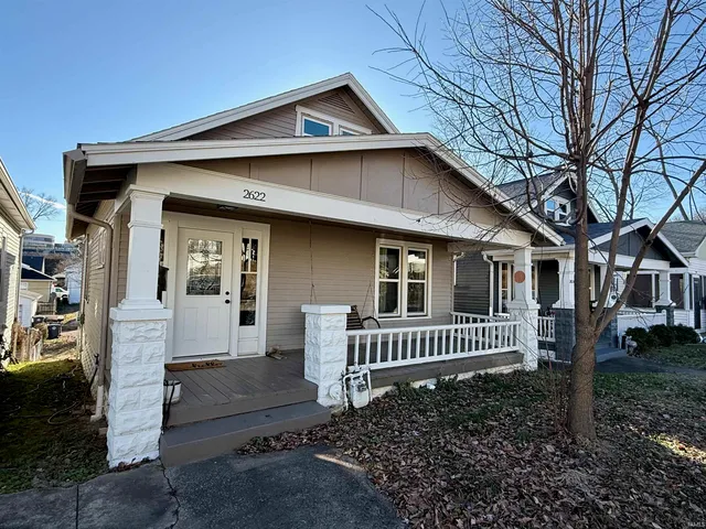 $179,900 | 2622 Hillcrest Terrace, Evansville, IN 47712