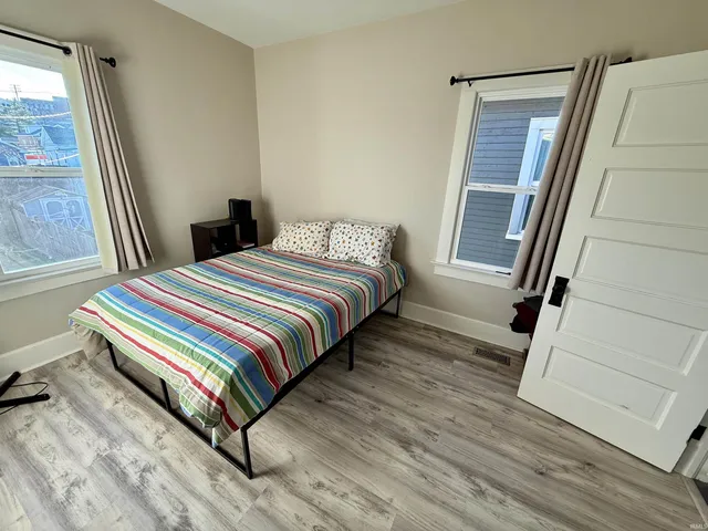 $179,900 | 2622 Hillcrest Terrace, Evansville, IN 47712