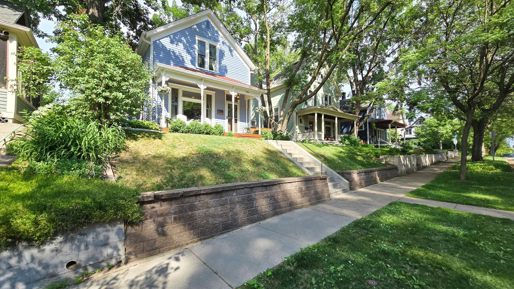 336 Maple Street St. Paul, MN 55106 - Photo 4 of 39