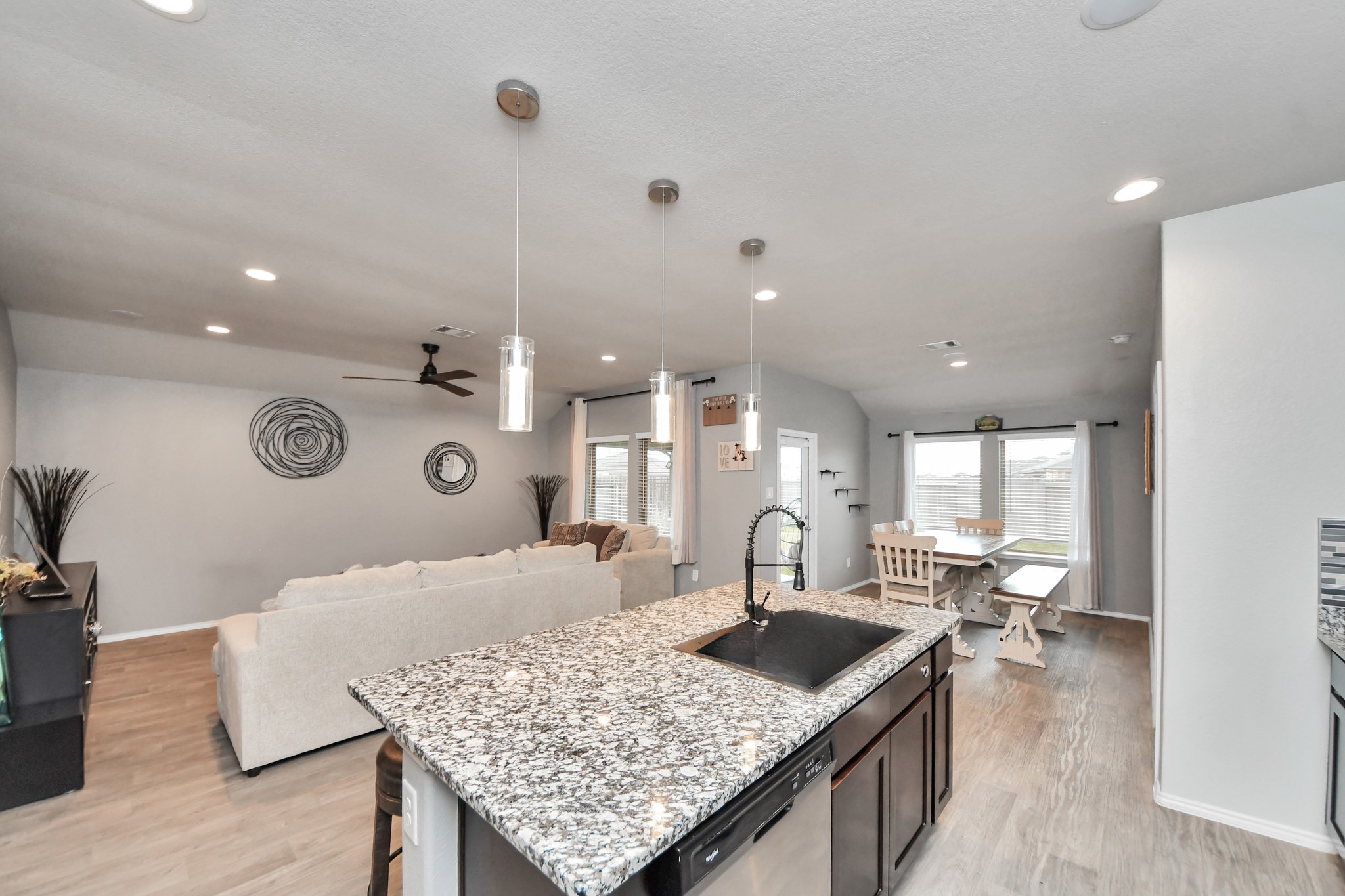 1819 Turtle Bluff Lane Rosenberg, TX 77469 - Photo 11 of 34 Kitchen open to the family room and breakfast nook, creating excellent flow for gatherings with loved ones!