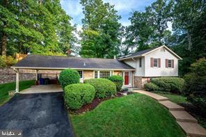 9713 Rhapsody Drive Vienna, VA 22181 - Photo 1 of 4 Beautiful Curb Appeal