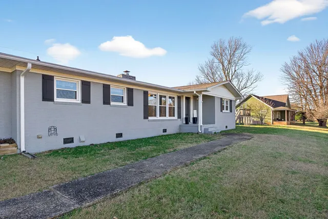 $409,000 | 513 North Spring Street, Sparta, TN 38583