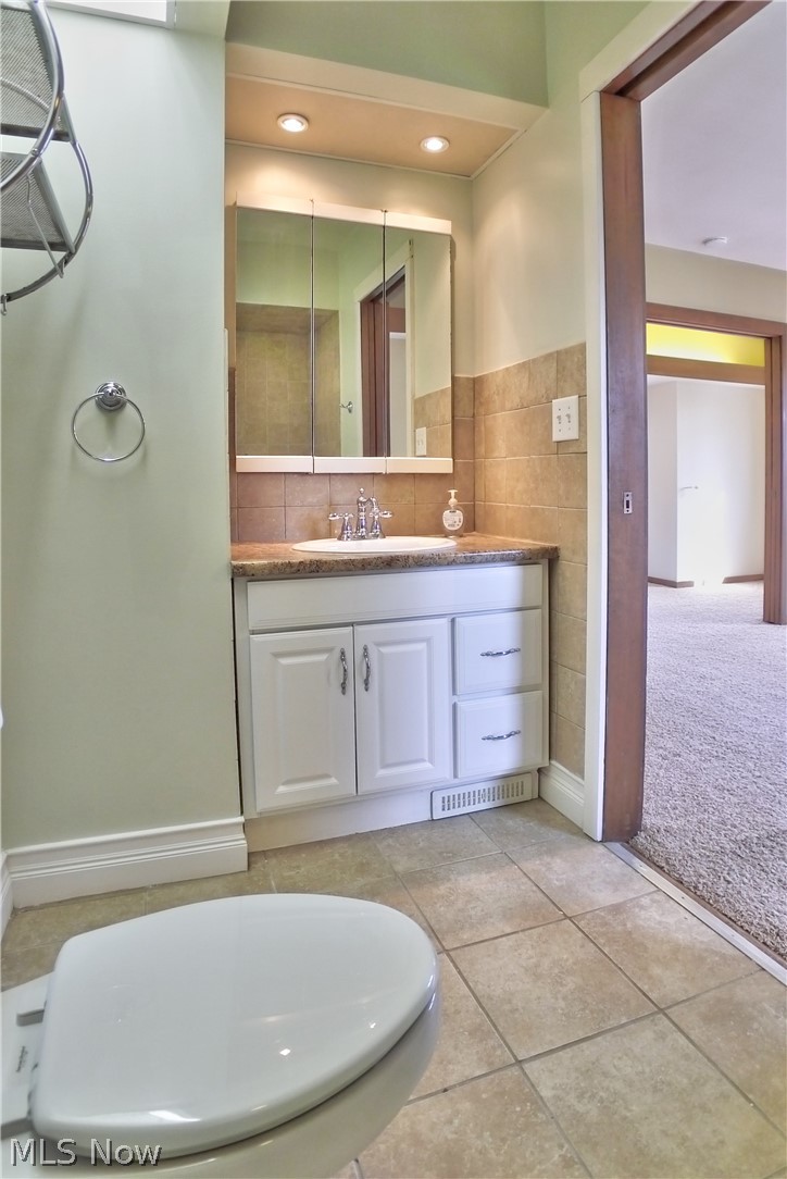 2191 Cranston Road Cleveland, OH 44118 - Photo 23 of 34