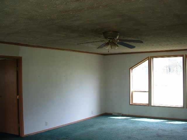 1226 Riley Road Northeast Newark, OH 43055 - Photo 2 of 3 Gallery Image 2