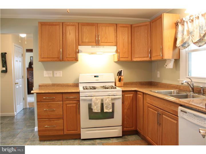 3 Greentree Road Hamilton, NJ 08619 - Photo 8 of 25 Kitchen