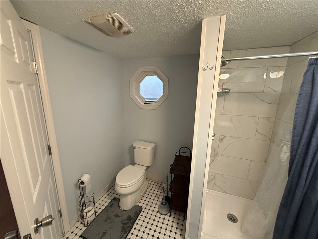 43 Eton Avenue Warwick, RI 02889 - Photo 11 of 13