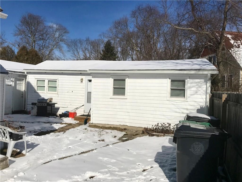 43 Eton Avenue Warwick, RI 02889 - Photo 2 of 13