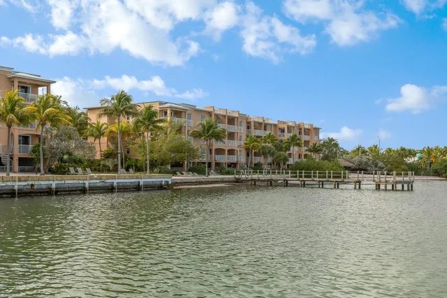 a view of a lake with houses