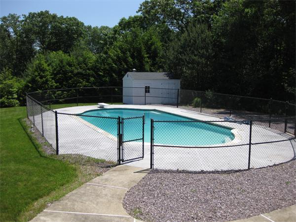 12 Cedar Farms Road Medway, MA 02053 - Photo 23 of 26 Gallery Image 23