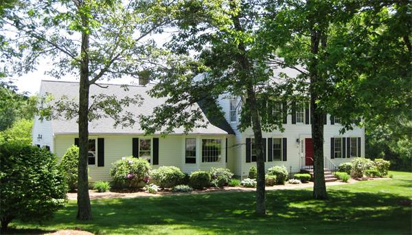 12 Cedar Farms Road Medway, MA 02053 - Photo 3 of 26 Gallery Image 3