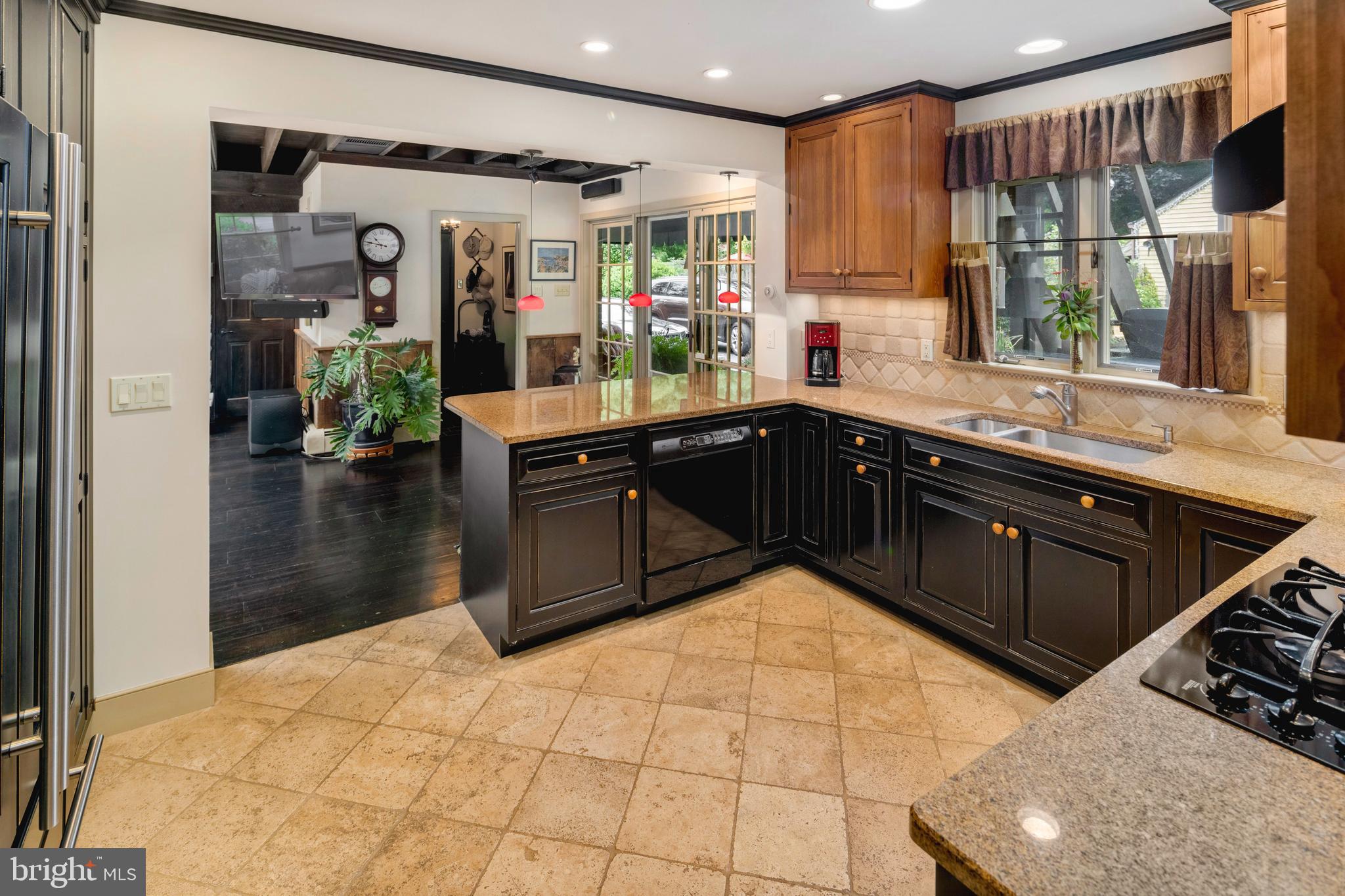 64 Wilburtha Road Ewing, NJ 08628 - Photo 9 of 30