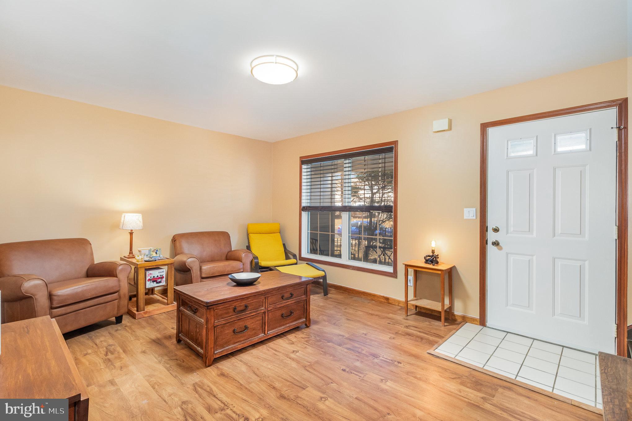 48 Tory Circle Enola, PA 17025 - Photo 4 of 26 a living room with furniture and a window