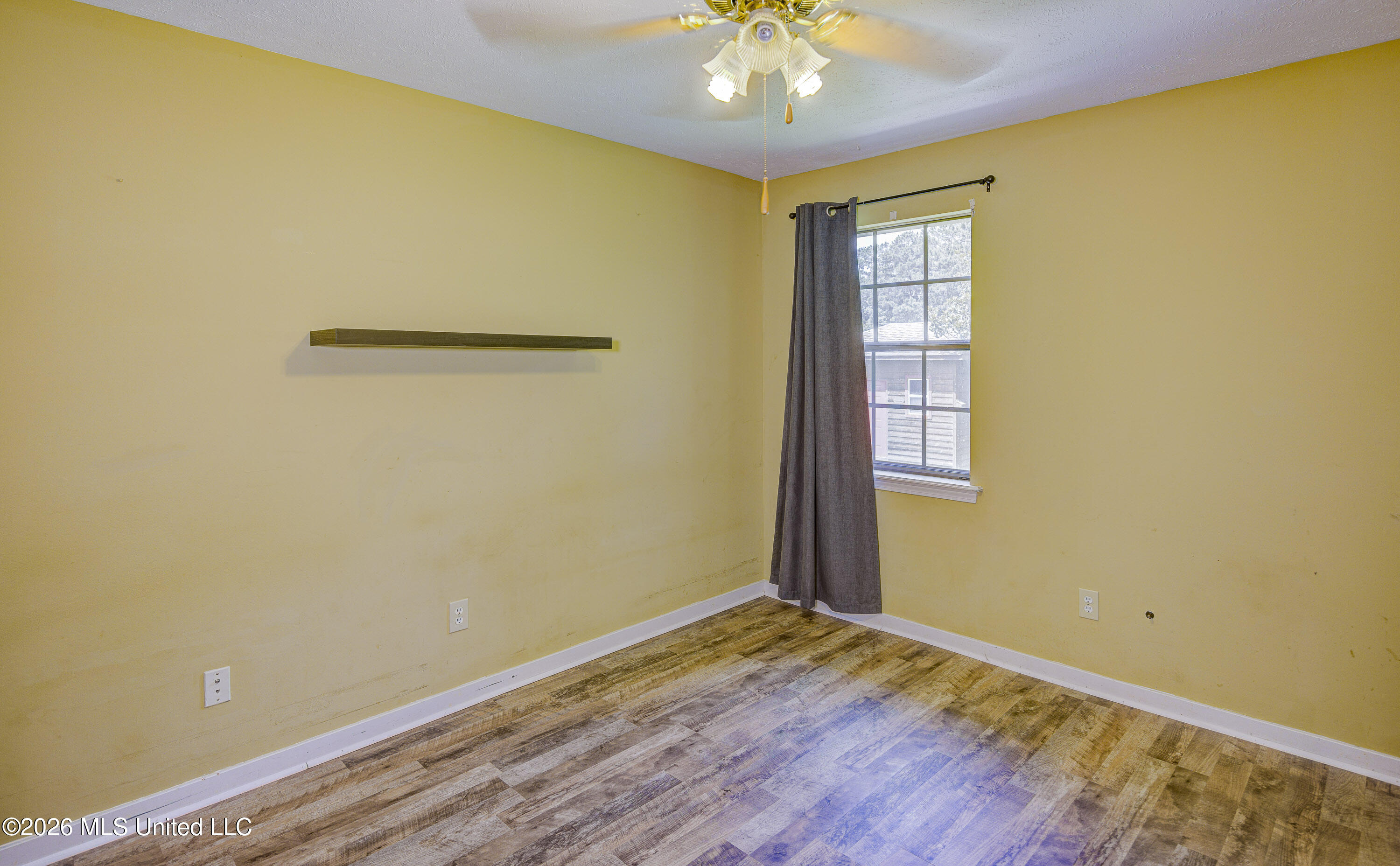 103 Erin Cove Clinton, MS 39056 - Photo 24 of 39 25 Second Bedroom 1
