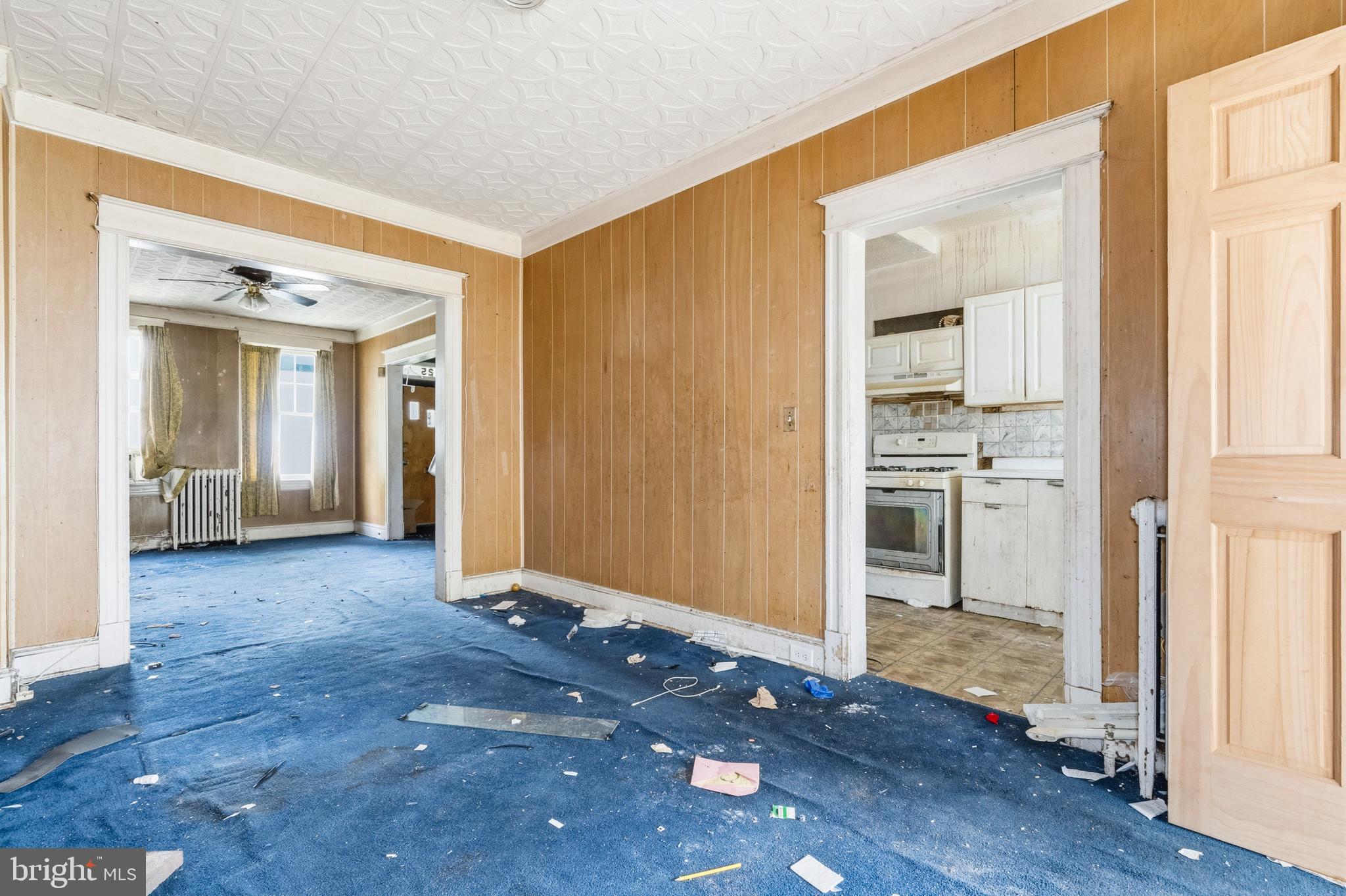 325 Bryant Street Northeast Washington, DC 20002 - Photo 3 of 28 a view interior of the house