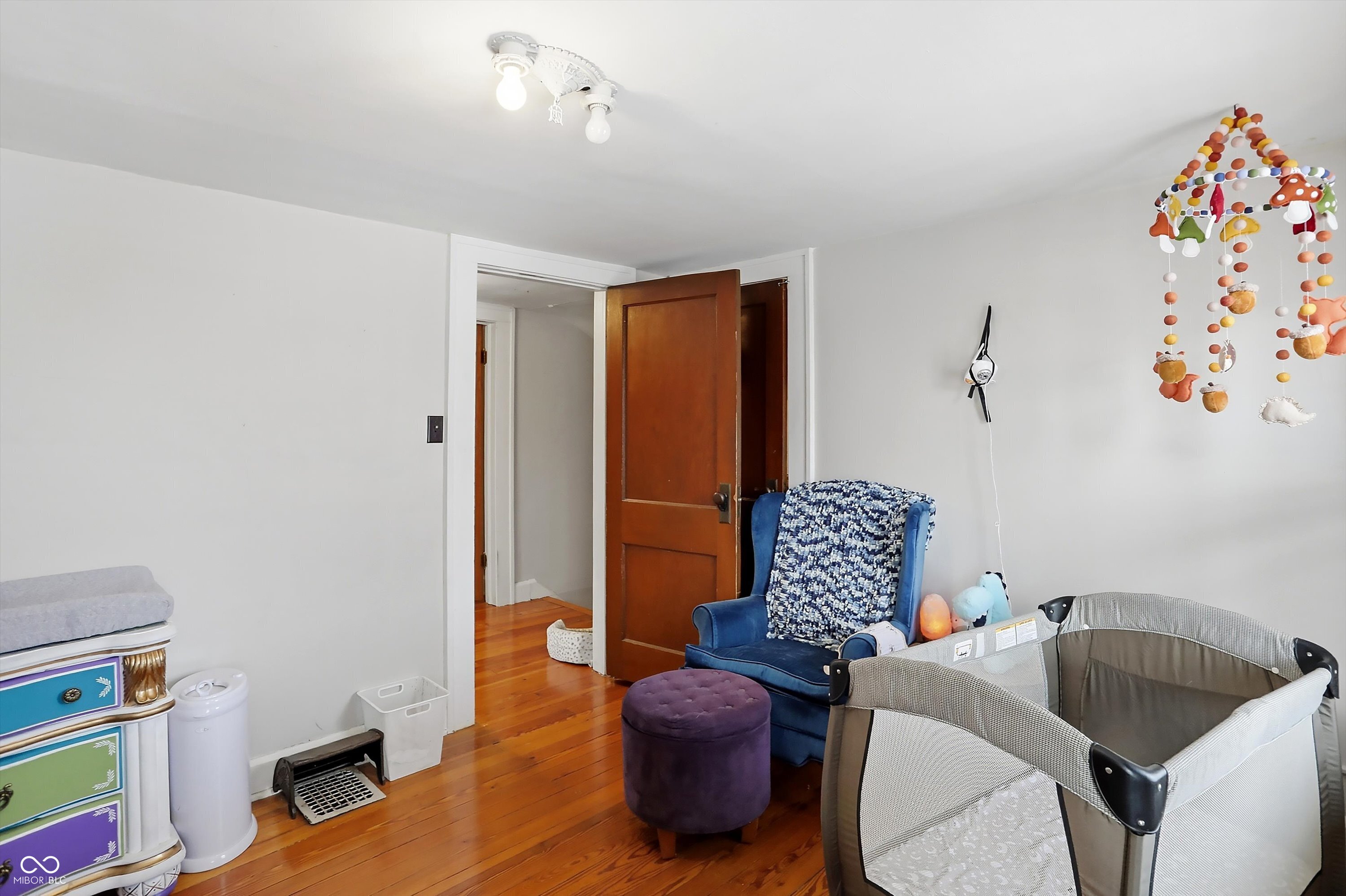 301 Belmar Avenue Indianapolis, IN 46219 - Photo 18 of 32