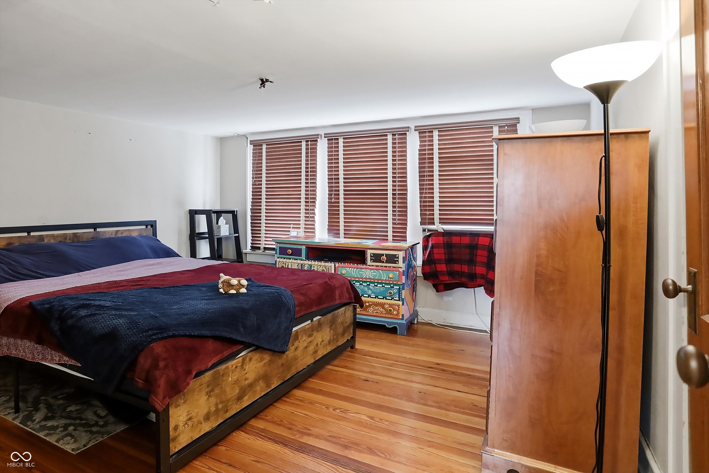 301 Belmar Avenue Indianapolis, IN 46219 - Photo 19 of 32