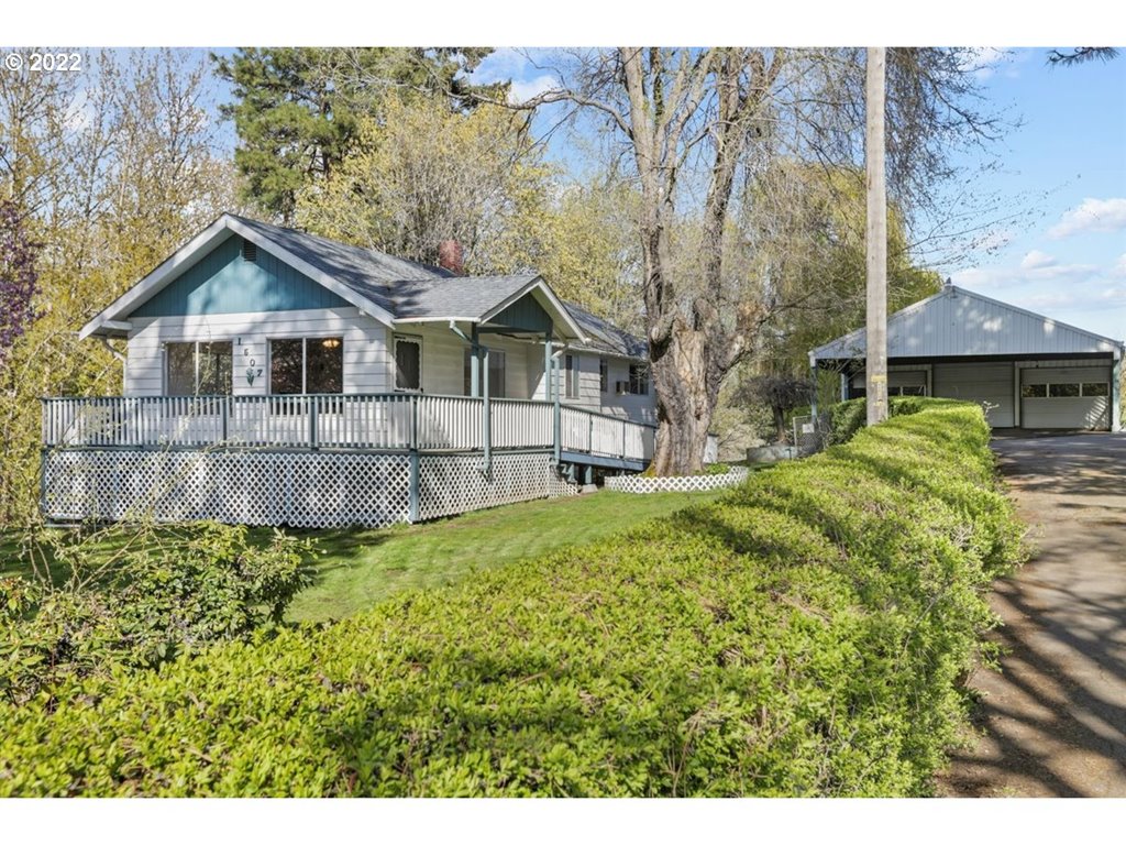 1507 Orchard Road Hood River, OR 97031 - Photo 1 of 28