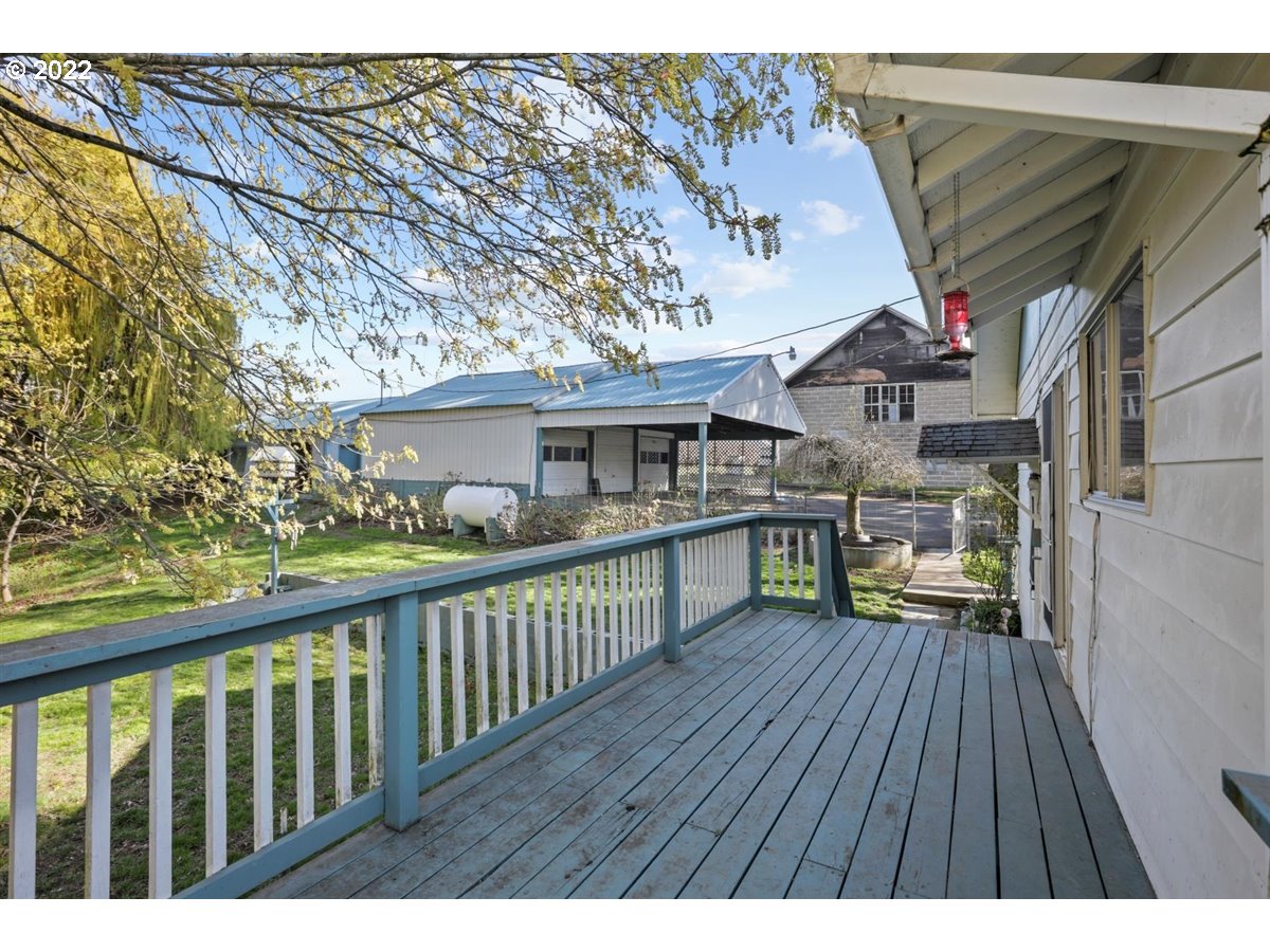 1507 Orchard Road Hood River, OR 97031 - Photo 19 of 28