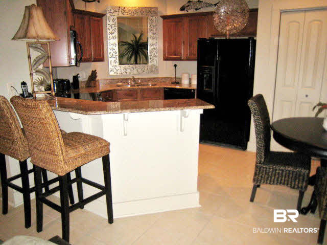 20050 Oak Road East, Unit 210 Gulf Shores, AL 36542 - Photo 6 of 26 Dining & Kitchen
