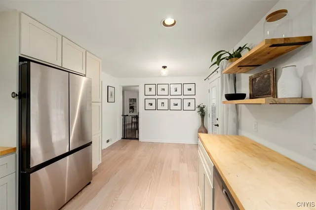 $284,900 | 421 Hillsdale Avenue, Syracuse, NY 13206