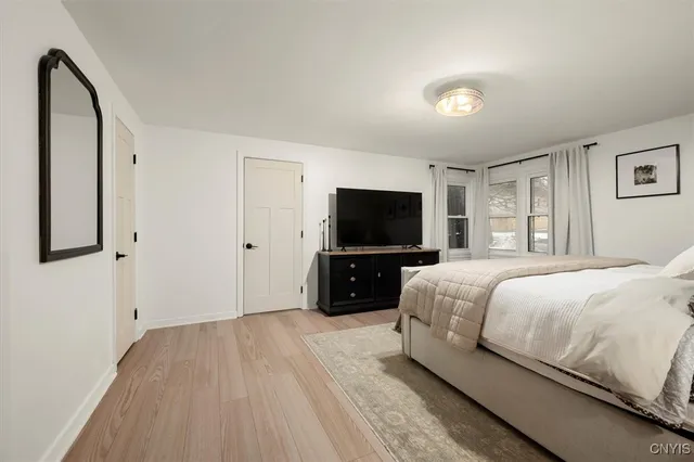 $284,900 | 421 Hillsdale Avenue, Syracuse, NY 13206