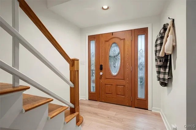 $284,900 | 421 Hillsdale Avenue, Syracuse, NY 13206