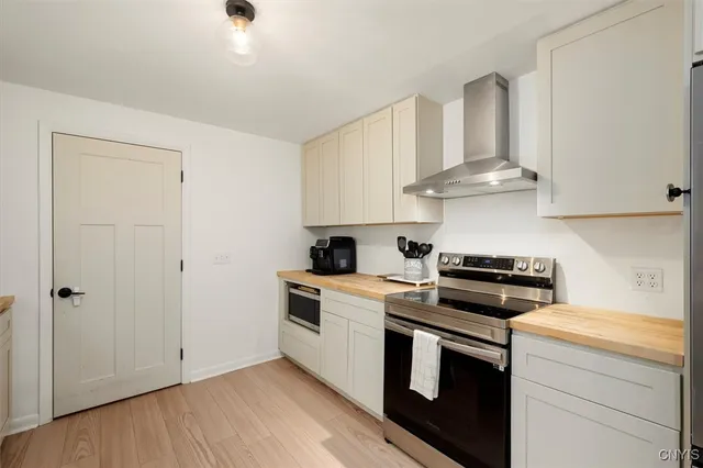 $284,900 | 421 Hillsdale Avenue, Syracuse, NY 13206