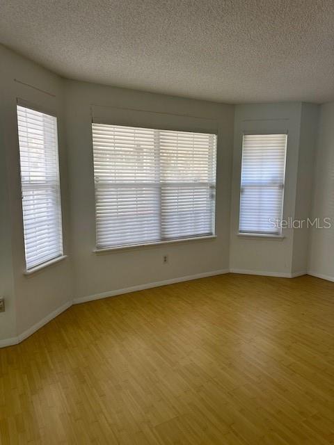 6926 Thousand Oaks Road Orlando, FL 32818 - Photo 6 of 30
