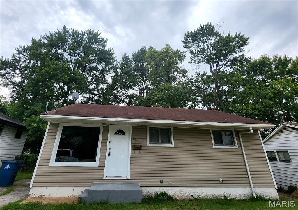 146 Grampian Road St. Louis, MO 63137 - Photo 1 of 25 Gallery Image 1